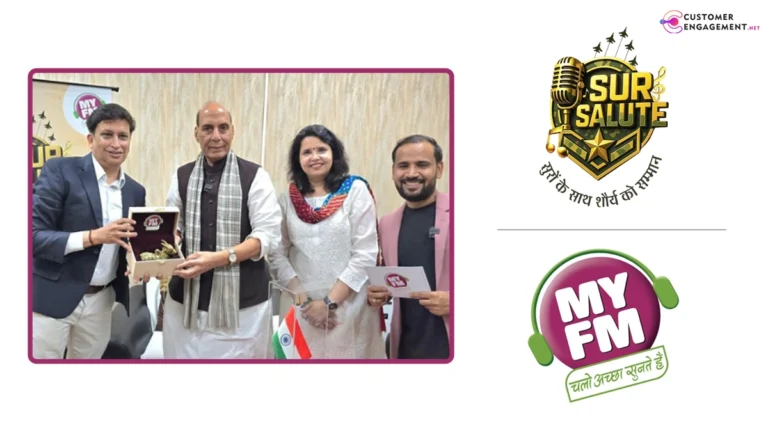 MY FM RJ holding the Tiranga during Sur Salute city event