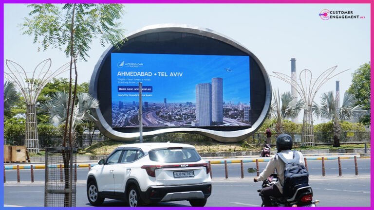 customer-engagement-network-Times-OOH-The-Riviera-digital-videowall